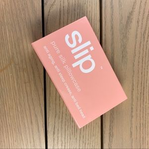 SLIP pure silk pillowcase